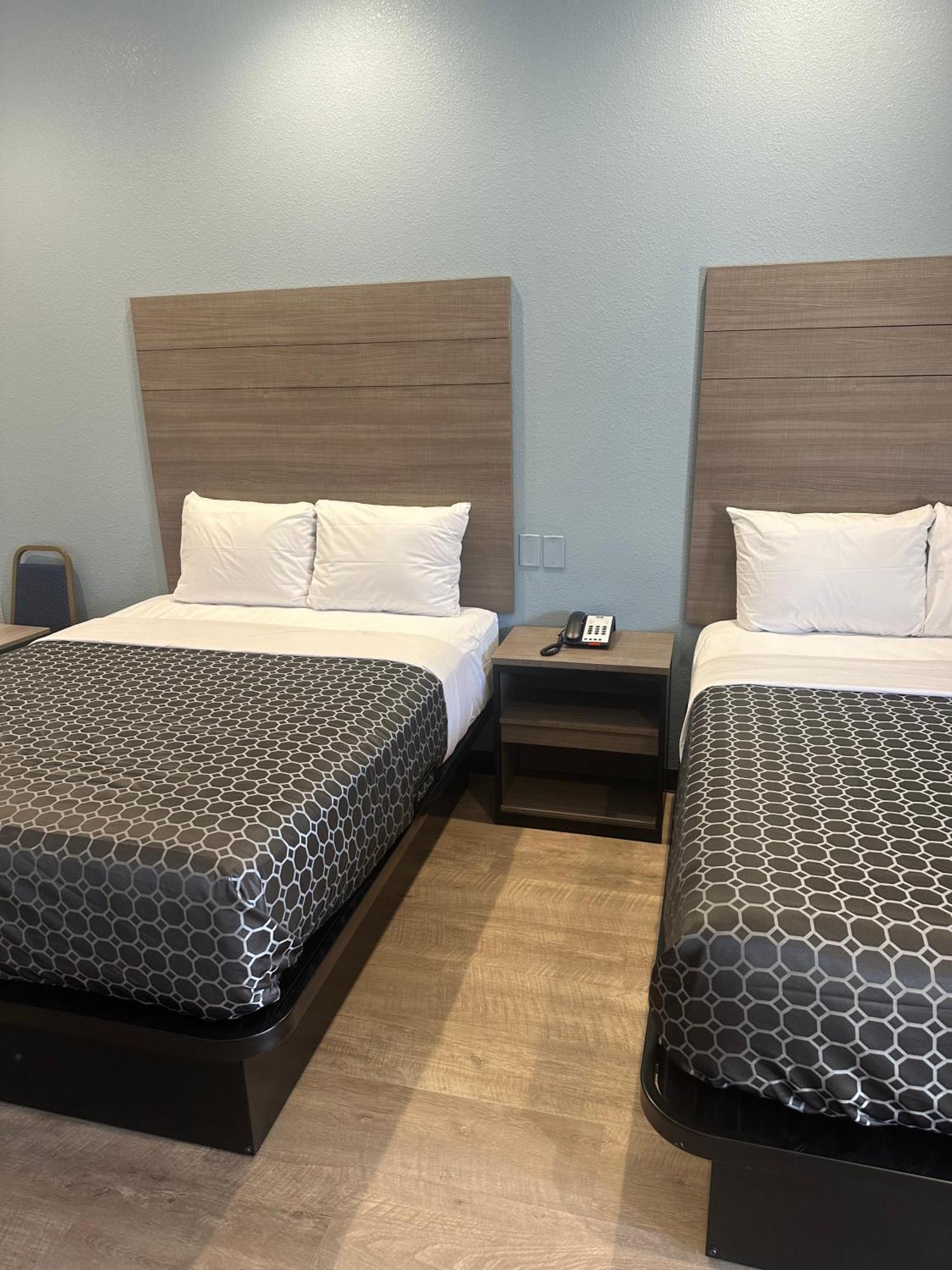 M&M Inn And Suites Fort Worth Exteriör bild